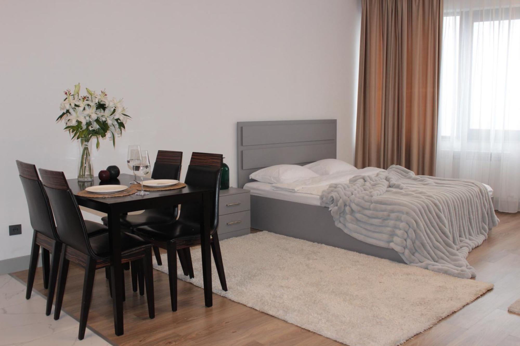 Cozy Home Exclusive Time Almaty Esterno foto